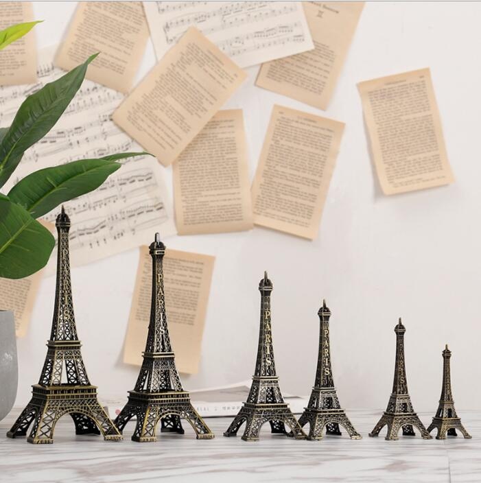 metal Eiffel Tower tour souvenir paris