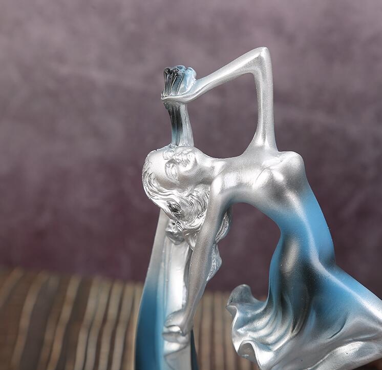 Popular resin dancing girl figurines crafts