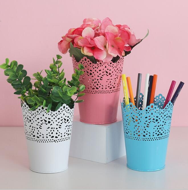 multi-color office supplies metal hollow pen holder with metal flower edge