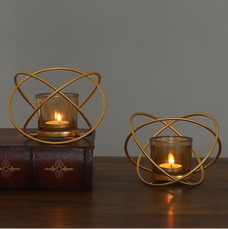 2019 New gold Geometric Metal wired with glass candle holder European style