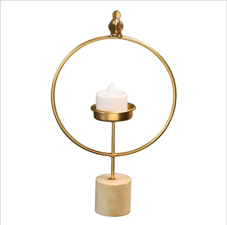 Creative gold Metal iron wire circle candle holder with wooden base gold plated