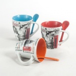 300ml ceramic mug with spoon in handle London pattern inner color mugs set