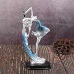 Popular resin dancing girl figurines crafts
